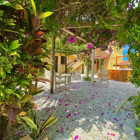 6 - Apartamento de 02 quartos com jacuzzi em Bombas-2